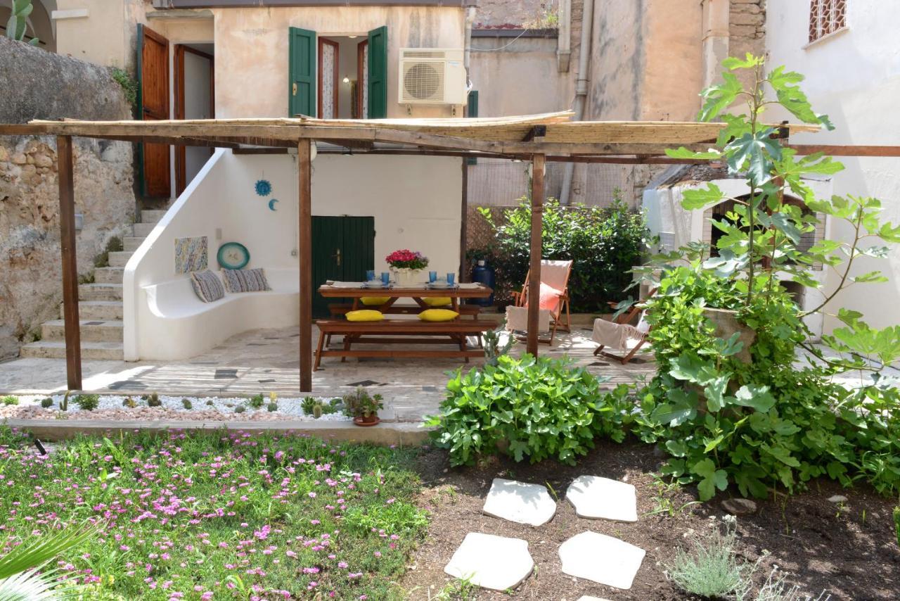 Ferienwohnung Old Town Secret Garden Alghero Exterior foto